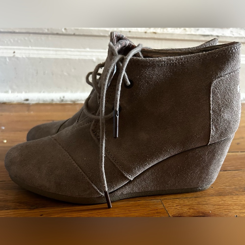 Tom shoes wedge bootie, never worn